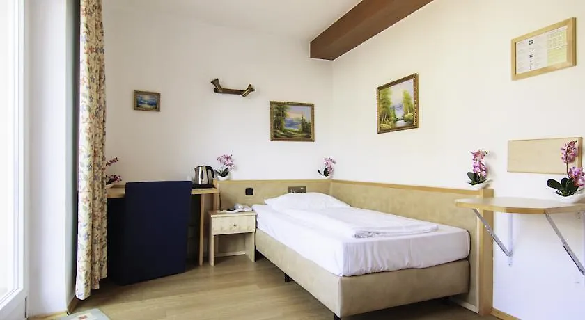Hotel Lenas Vienna 3*,  Austria