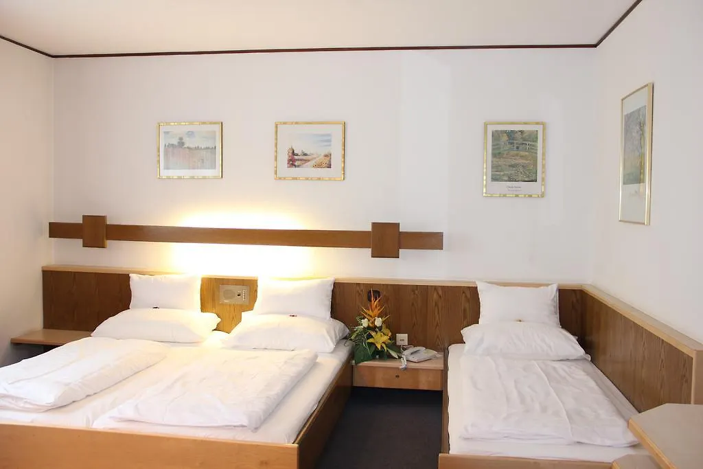 Hotel Lenas Vienna 3*,  Austria
